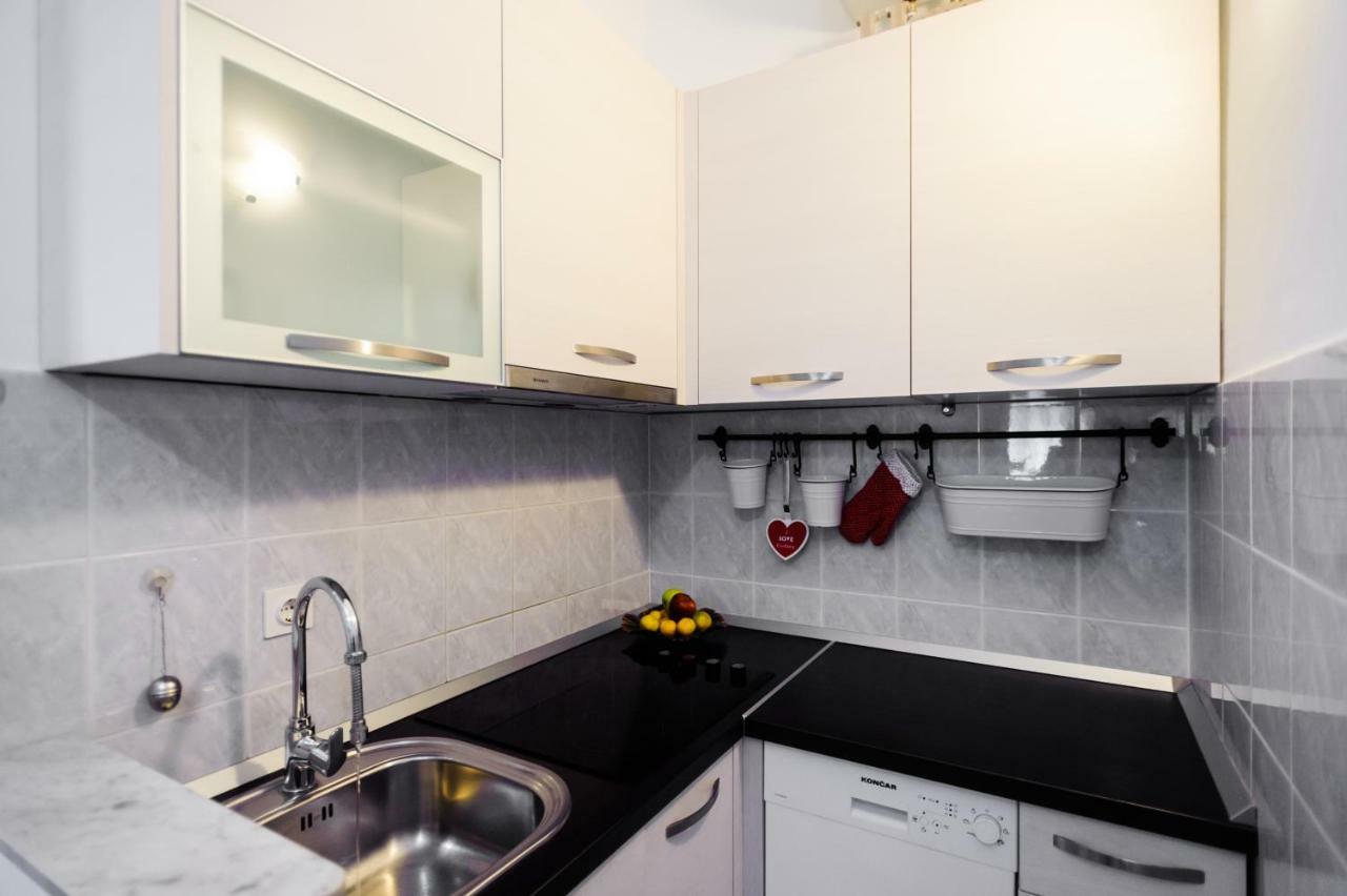 Apartments Korda L&M- Suhi Potok Jesenice  Exteriör bild