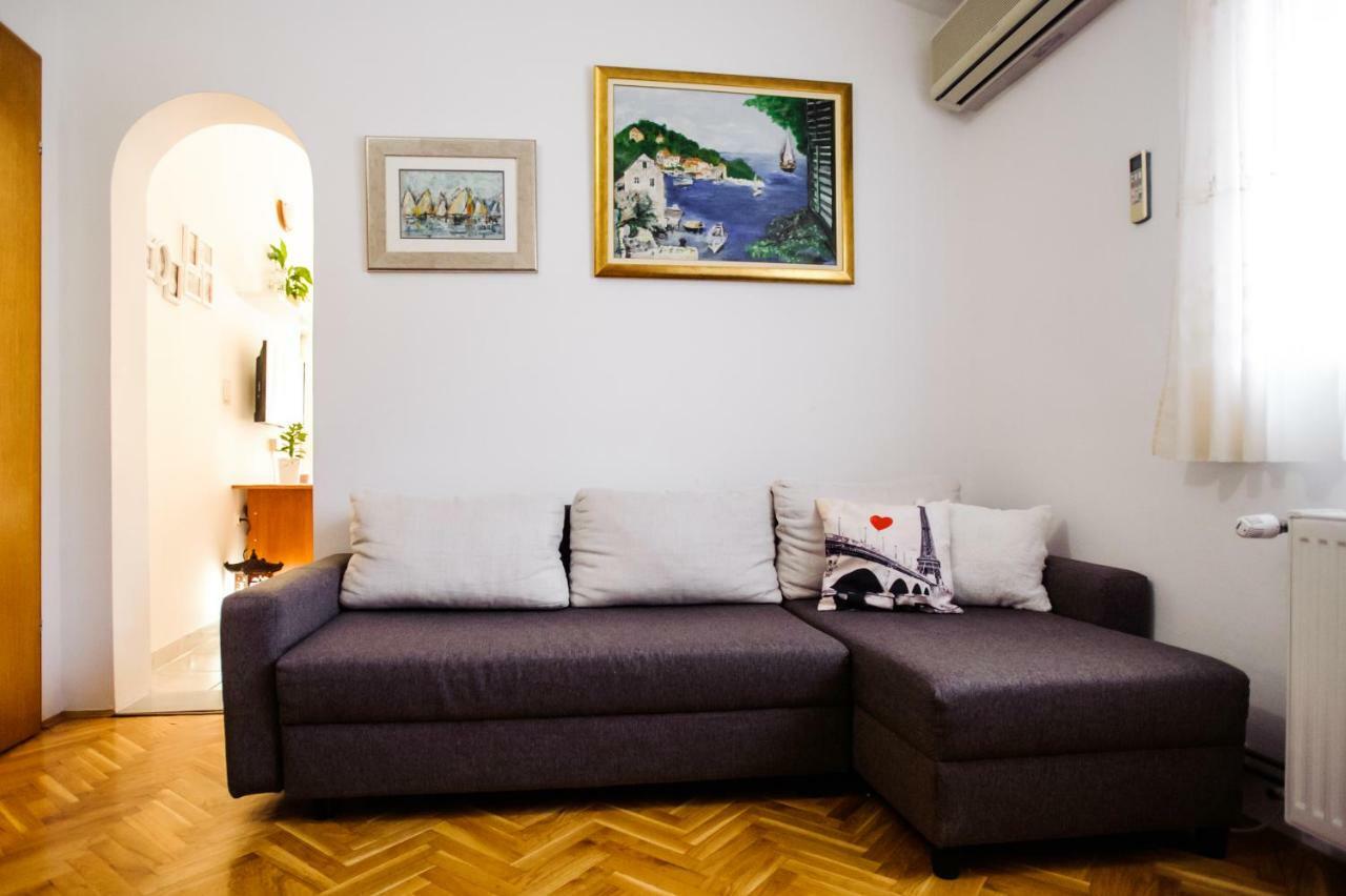 Apartments Korda L&M- Suhi Potok Jesenice  Exteriör bild