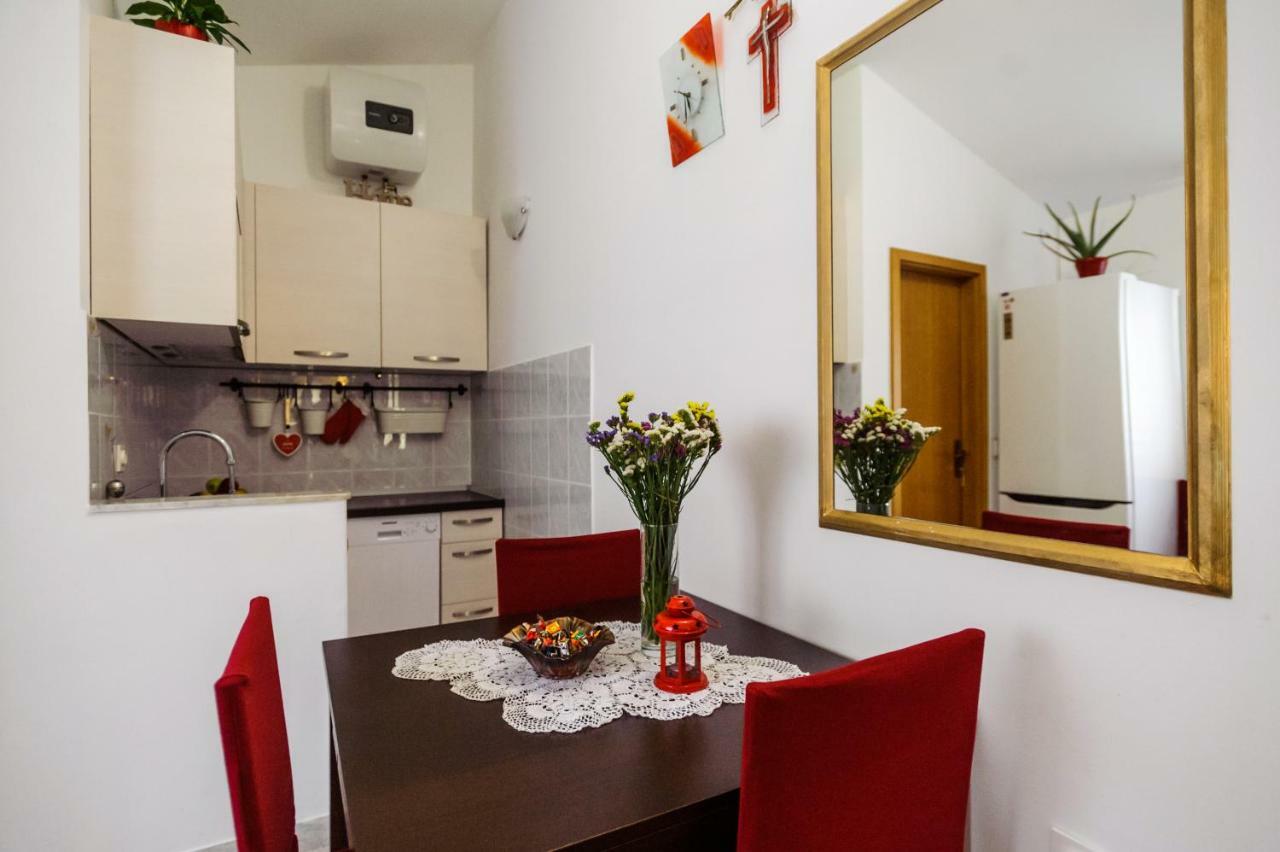Apartments Korda L&M- Suhi Potok Jesenice  Exteriör bild