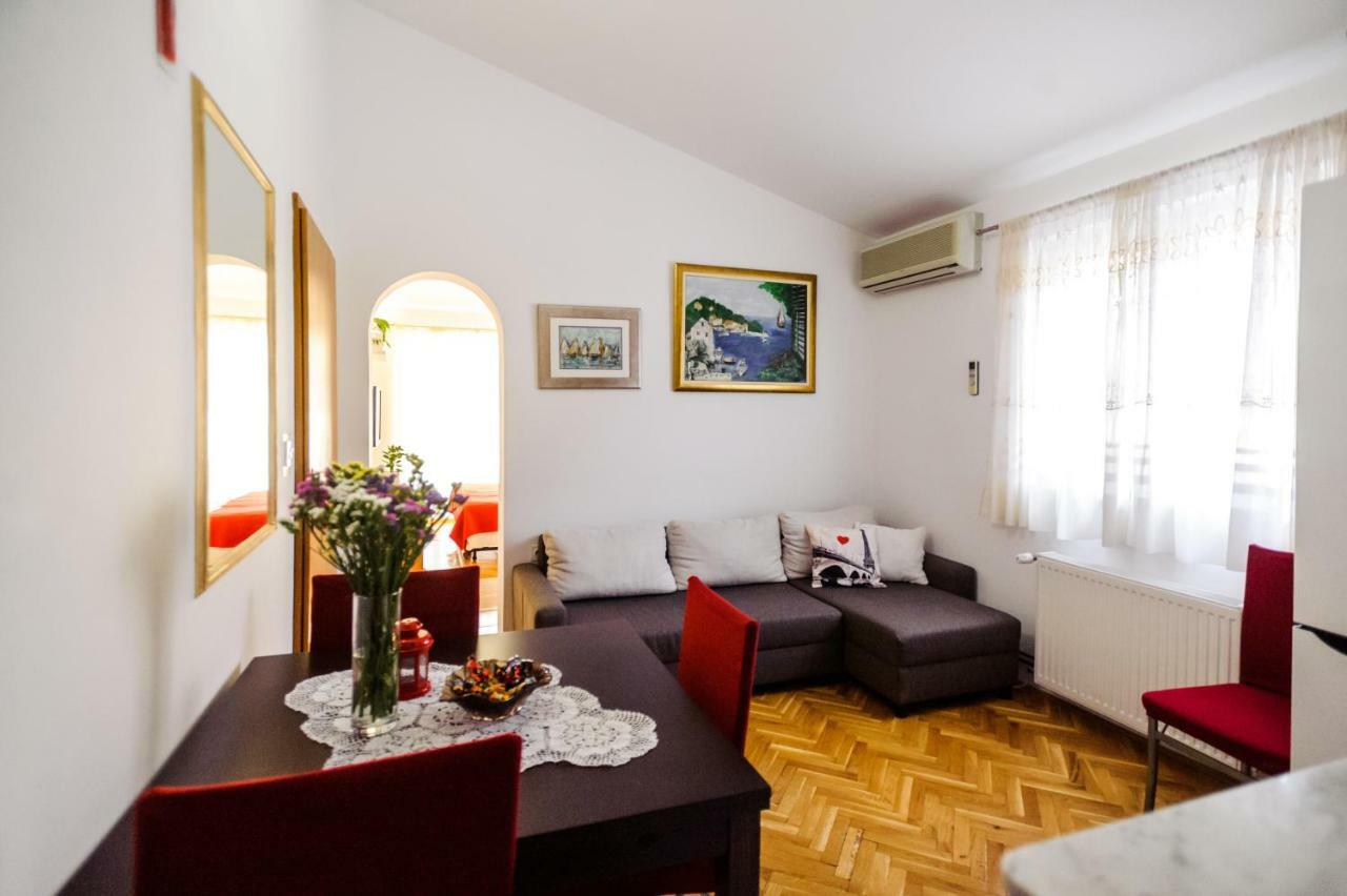 Apartments Korda L&M- Suhi Potok Jesenice  Exteriör bild